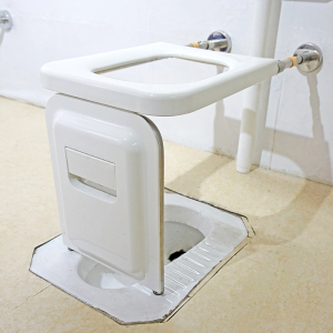 高档地排水入墙式坐便椅老人安全孕妇挂墙式折叠坐便.器马桶奢华