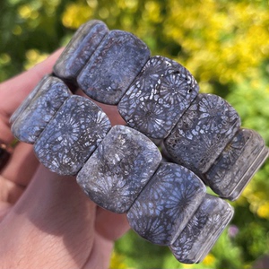 皇后珊瑚玉天然占比料黑大花小碎花蕾丝花精品手牌直播专拍