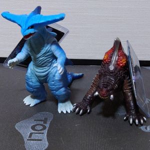绝版麦克斯奥特曼怪兽17cm软胶冷冻怪兽拉格拉斯古兰贡带卡秒杀价