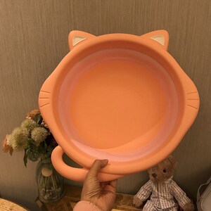 卡通可爱小猪皇冠小脸盆学生宿舍便携塑料折叠洗脸盆旅行便携面盆