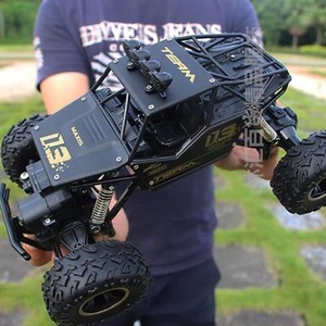 十几岁男孩玩具四驱10-12-13-15岁儿童越野大号无线摇空小汽车