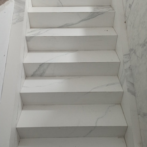 岩板楼梯踏步定制天然大理石上海别墅台阶鱼肚白人造石步梯石板材