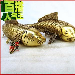 蛇眉铜鱼摆件