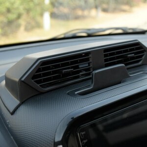 汽车空调出风口转移导风管车载空调挡风板防直吹汽车暖风管盖板罩