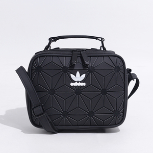 阿迪达斯单肩包三叶草三宅一生3d菱形运动休闲男女斜跨包手提包