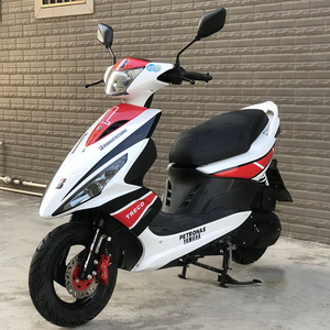 新款正品雅马哈鬼火125cc三代战速踏板车男士燃油代步省油摩托车