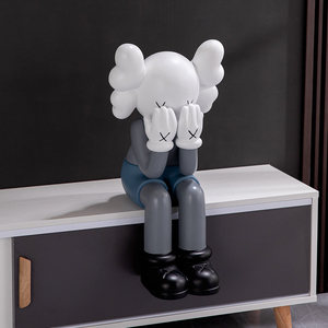 kaws摆件