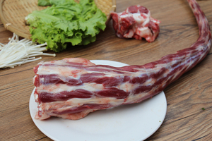 去皮牛尾巴新鲜整根3斤 黄牛尾 整条牛尾骨宝宝 散养黄牛顺丰包邮