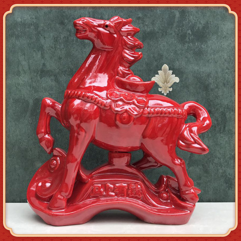 枣红色马摆件
