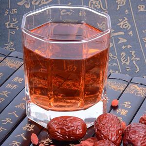 纯粮食红枣枸杞酒桶装滋补泡酒2500ml散装自酿38度浸泡枸杞白酒水