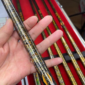 2022年新品dawa刺客鱼竿超轻超硬鲫鲤钓鱼竿台钓手竿28调渔具