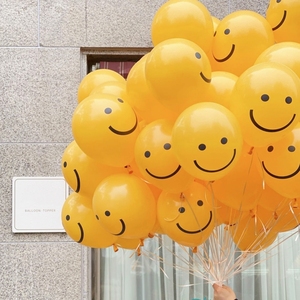 ins韩国黄色笑脸表情乳胶气球儿童生日派对布置场景装饰拍照道具