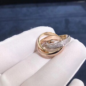 cartier/卡地亚三环戒指18k玫瑰金镶钻满钻经典男女情侣戒指 项链