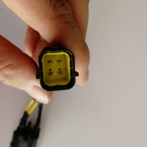 重汽王牌汽车配件737757b777b国五刹车灯开关重汽王牌制动灯开关