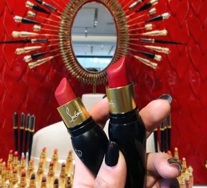 正品大牌萝卜丁口红cl女王权杖h001/ 505m正红色滋润哑光黑金管