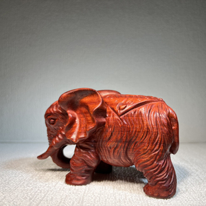 小叶紫檀木雕大象摆件实木血檀富贵象手把件红木雕刻收藏工艺礼品