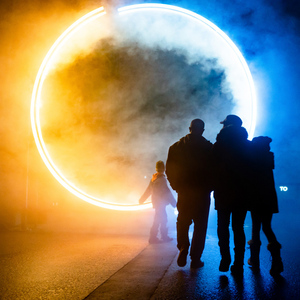 水雾门圆环景观户外园林不锈钢拱门艺术雕塑装置雾森系统网红雾门