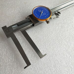 精工上海内沟槽带表卡尺12-150mm长爪带表游标卡尺高精度沟槽测量