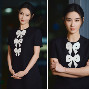 张柏芝微博抖音同款黑色短袖蝴蝶结刺绣极简黑白高级感修身连衣裙