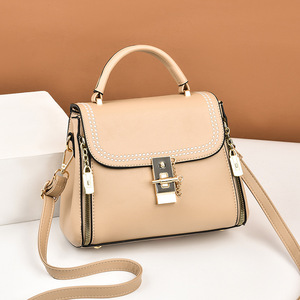 820人付款淘宝女式单肩包2020新款热销珍珠迷你果冻包加大版锁扣链条