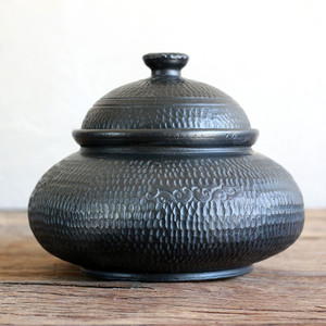 大理非遗 剑川黑陶散茶罐柴烧窑粗陶茶罐手工无釉醒茶罐 茶叶罐