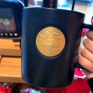 2021星巴克杯子经典黑金铜章马克杯早餐牛奶咖啡杯情侣办公随行杯