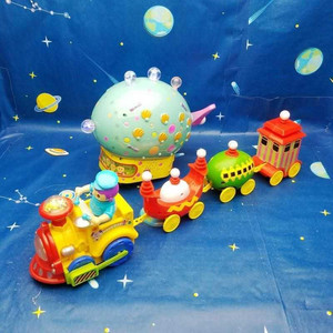 花园宝宝叮叮车花园宝宝飞飞鱼带灯光音乐万向轮电动可到处跑玩具