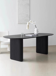 北欧实木餐桌简约家用小户型椭圆形橡木饭桌设计师轻奢黑色办公桌