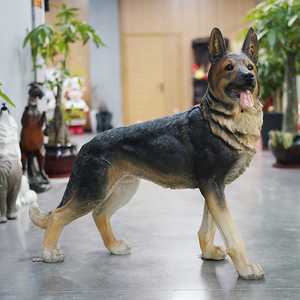 户外仿真狗狗雕塑金毛杜宾犬模型宠物店面庭院景观摆设玻璃钢摆件