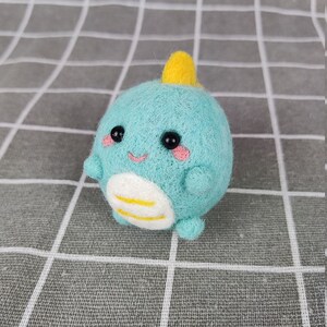 羊毛毡戳戳乐材料包diy手工作业自制礼物小恐龙钥匙扣车摆挂件
