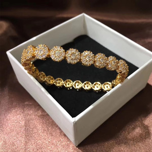 纪梵希手链现货