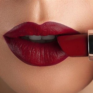 迪奥车厘子色口红女士哑光雾面持久保湿不脱色深色系复古红姨妈色