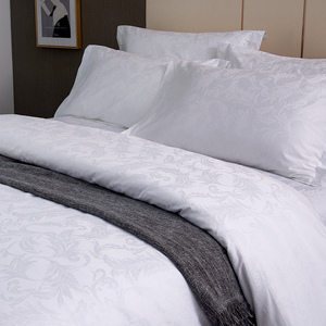 酒店床上用品四件套白色民宿风被套床单宾馆布草被子枕芯床笠全套