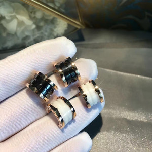 bvlgari/宝格丽黑白陶瓷耳钉18k玫瑰金弹簧无钻男女情侣耳钉 戒指
