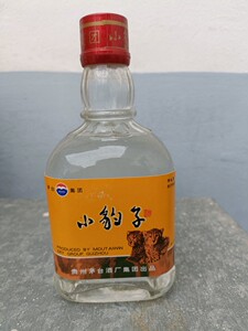 2004年38度茅台小豹子一瓶价浓香型陈年老酒收藏摆柜