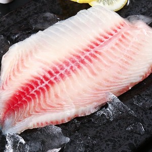 刺身里纯白色的鱼肉图片