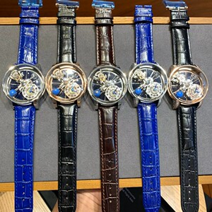 捷克豹天体陀飞轮jacob&co非机械可转动版本三重重力手表真皮油田