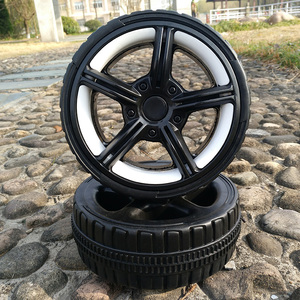 保时捷儿童电动车轮胎配件驰那米童车塑料轮子qls-8988玩具车轱辘