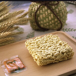 70后怀旧方便面儿时老式面饼袋装泡面红烧排骨味怀旧小时候的味道