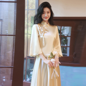 中式伴娘服2022新款冬季旗袍姐妹团小礼服裙女婚礼高级感小众缎面