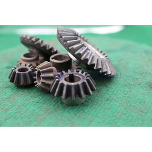 各种型号铡草机变速箱伞型齿切草机齿轮箱零件大全24齿牙内径20m