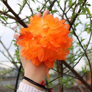 儿童舞蹈头饰小红花复h古民族女孩入场手上欧式腕带花戴舞会手拿