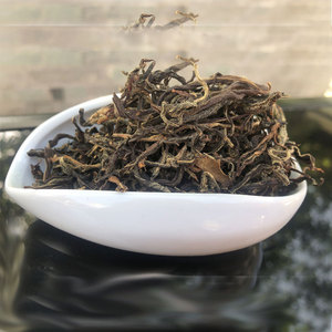 新茶湖北咸丰特级老鹰茶老鹰红茶百年岩茶野生茶恩施硒茶250g试喝