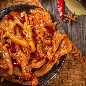 谢霸冷吃无骨鸭掌麻辣味休闲四川特产小吃卤味零食品去骨鸭爪150g