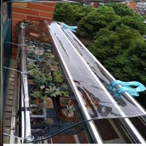 晒衣服防楼上滴水神器 家用阳台防雨帘晾衣防雨罩防漏雨器雨棚pvc