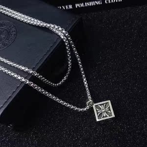 明星同款克罗心骰子男潮个性项链钛钢材质不掉色韩版百搭装饰配饰