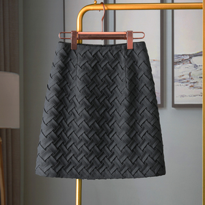 麂皮绒半身裙a字裙2022春秋新款手工压褶高腰包臀裙气质显瘦短裙