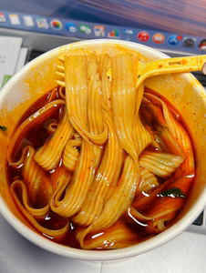 午谷派重庆小宽面香辣宽面麻辣宽面方便面泡面非油炸面条桶装面条