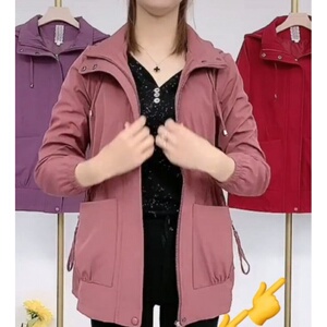 三只樱桃服饰春季新款连帽2021女装风衣时尚大口袋外套女抖音京弗