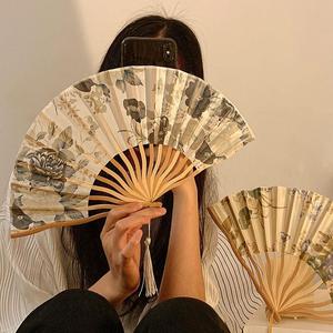 中国风随身折叠扇子清凉扇道具古风折扇布面贝壳扇女夏季便携风扇